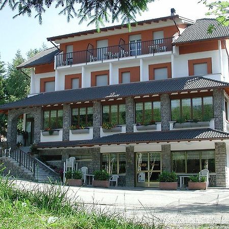 Albergo Moderno & Spa Fuipiano Valle Imagna Buitenkant foto