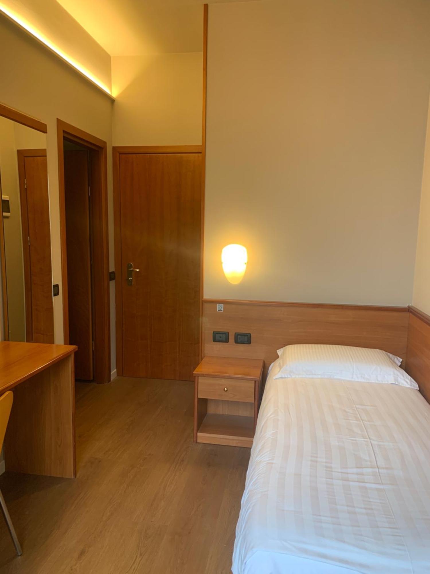 Albergo Moderno & Spa Fuipiano Valle Imagna Buitenkant foto