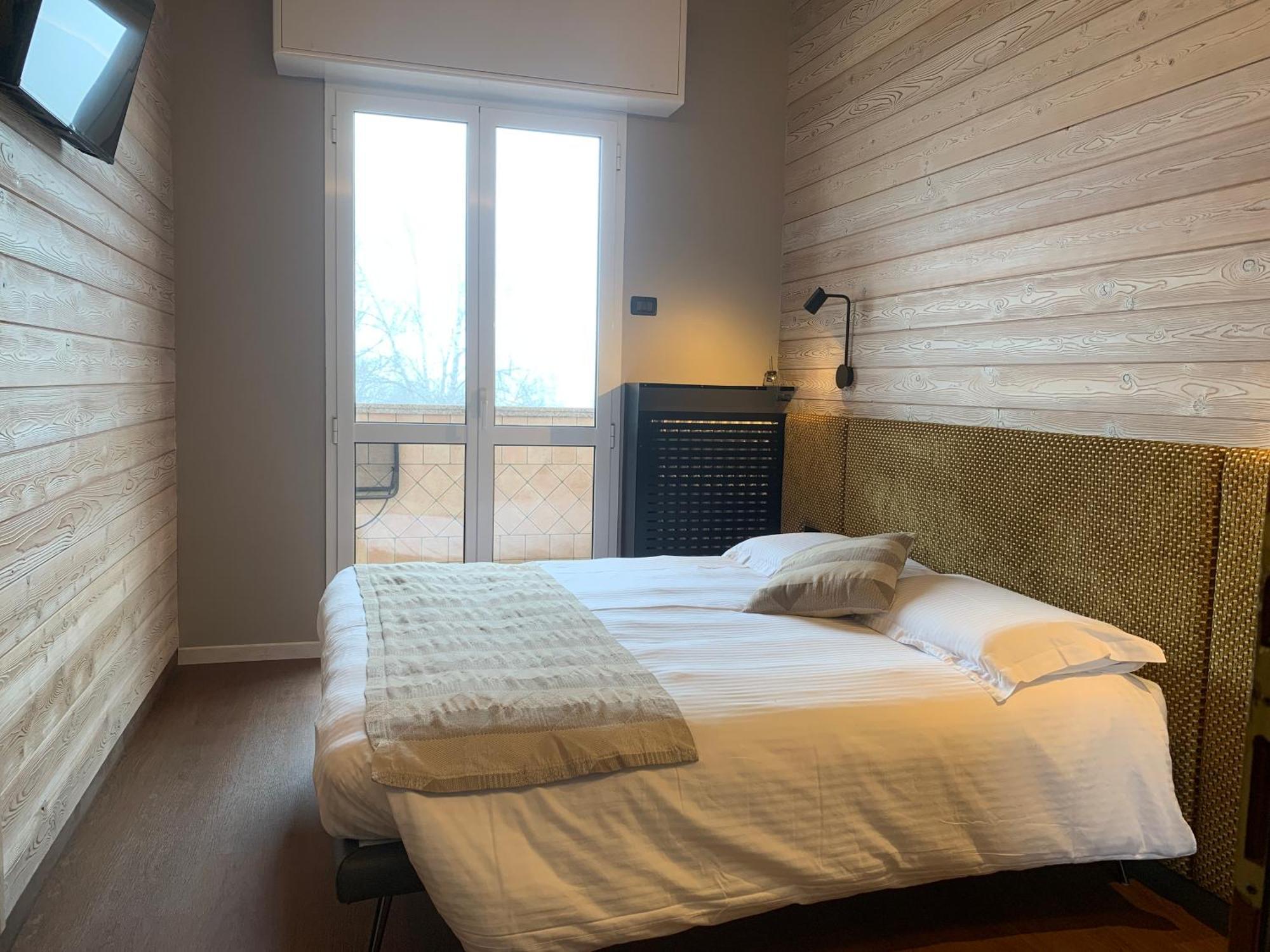 Albergo Moderno & Spa Fuipiano Valle Imagna Buitenkant foto