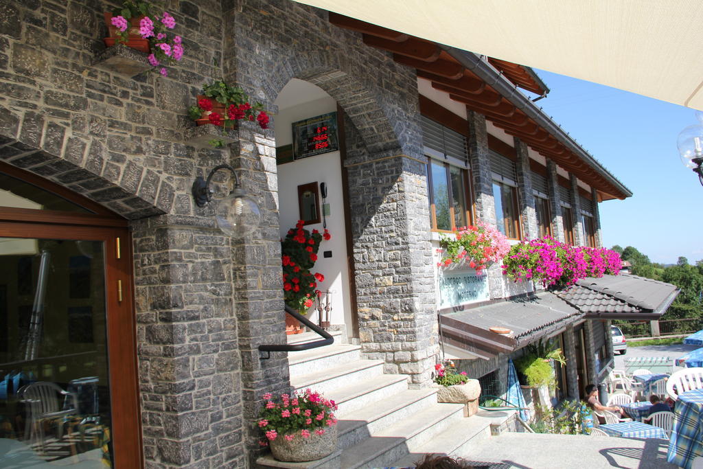 Albergo Moderno & Spa Fuipiano Valle Imagna Buitenkant foto